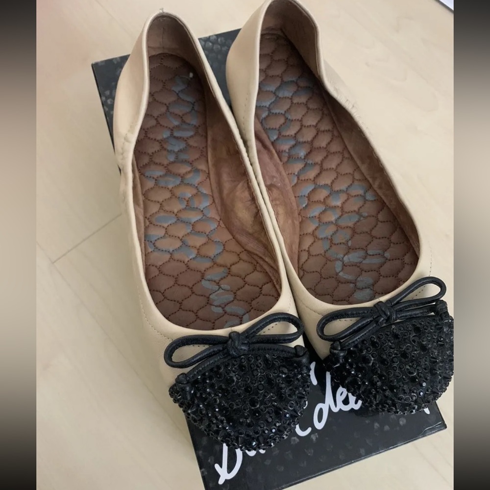 Sam Edelman Beatrix Ballet Flats Black Beige Leather Studded Rhinestone Sz 7